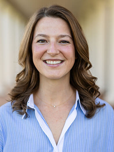 meet dr sarah vossers